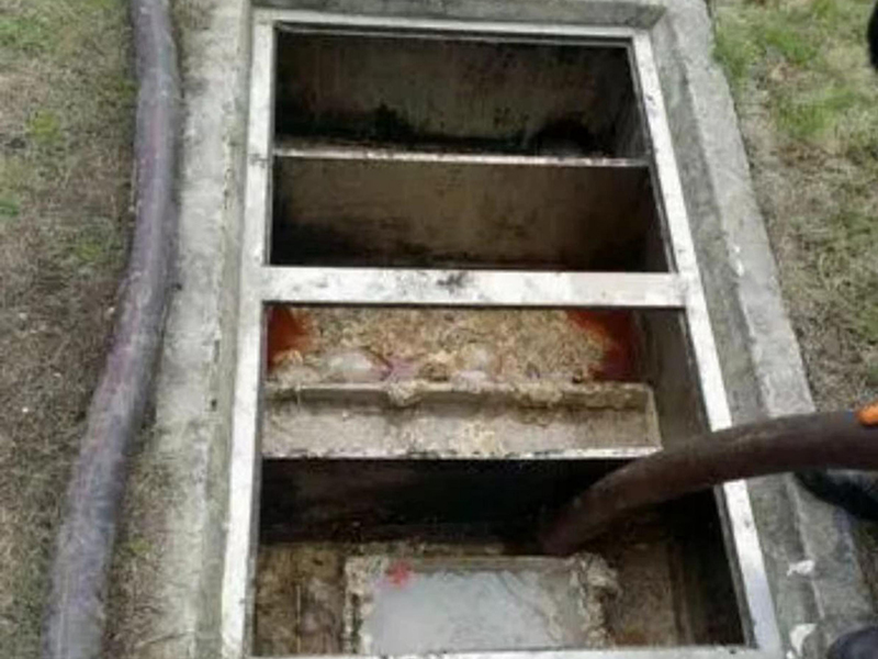 长城区隔油池清理